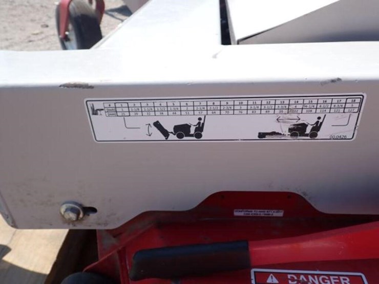 ventrac-60-in.-tractor-mower-deck-image-6