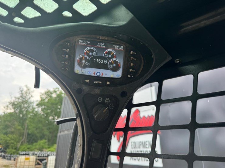 2016-bobcat-t595-image-25