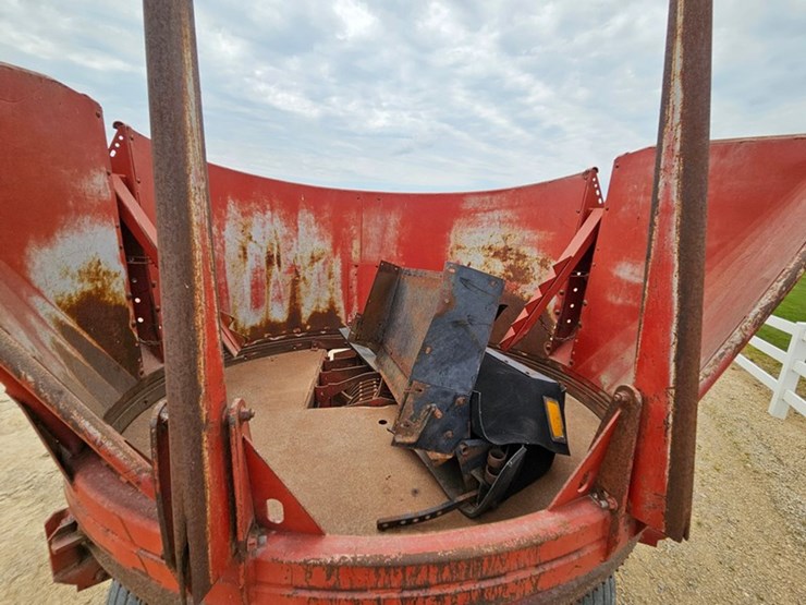 case-ih-8610-image-24