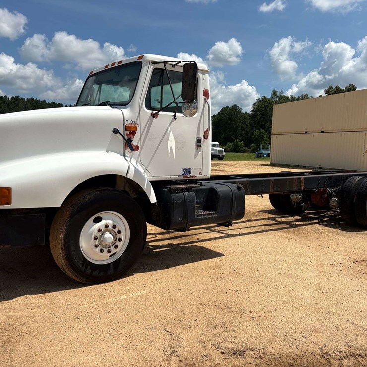 1998 INTERNATIONAL 2674
