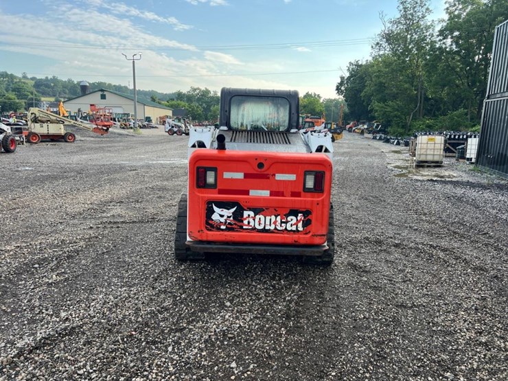 2022-bobcat-t550-image-5