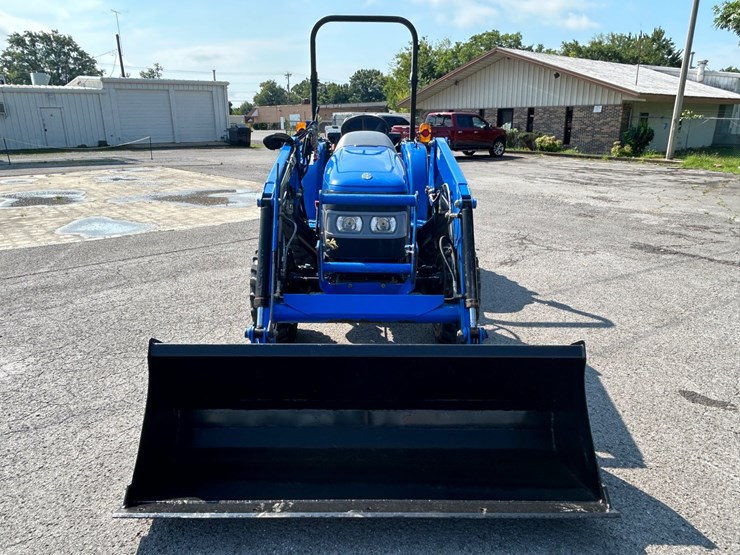 2020-new-holland-workmaster-25-image-13