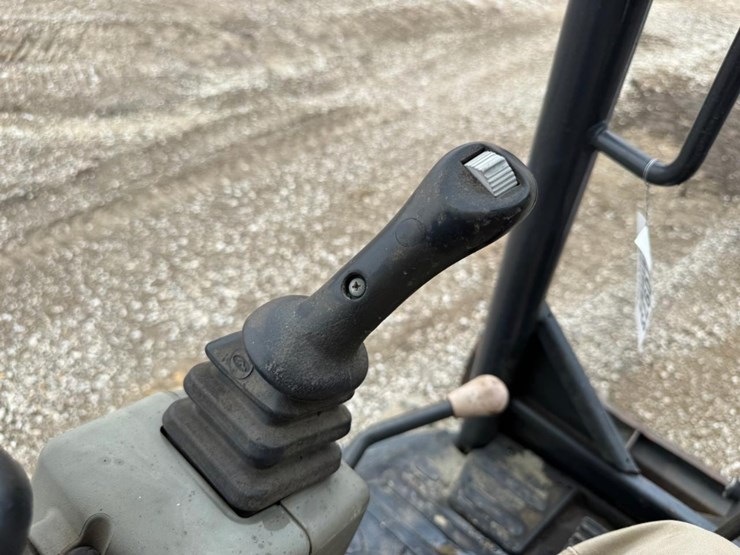 2016-bobcat-e26-image-29