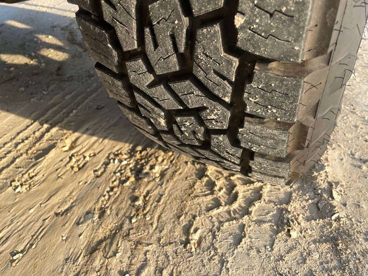 2012-toyota-tundra-image-21