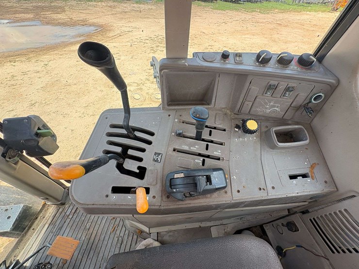 john-deere-6330-image-17