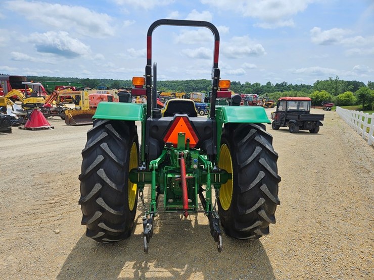 john-deere-5055d-image-4