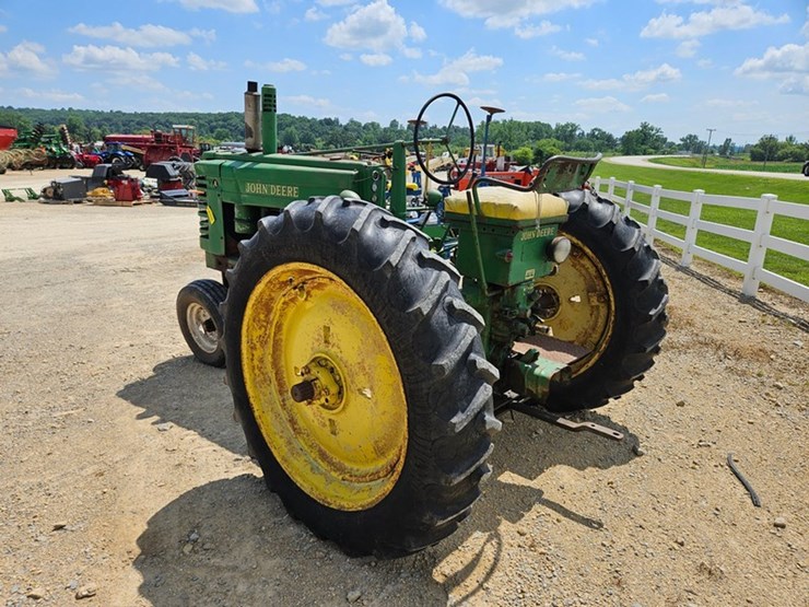 1950-john-deere-model-a-image-3