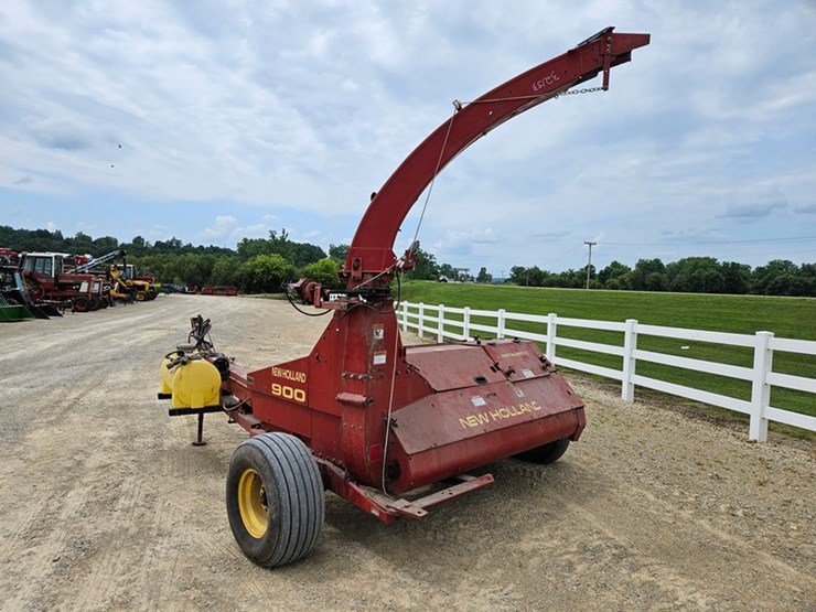 new-holland-900-image-3