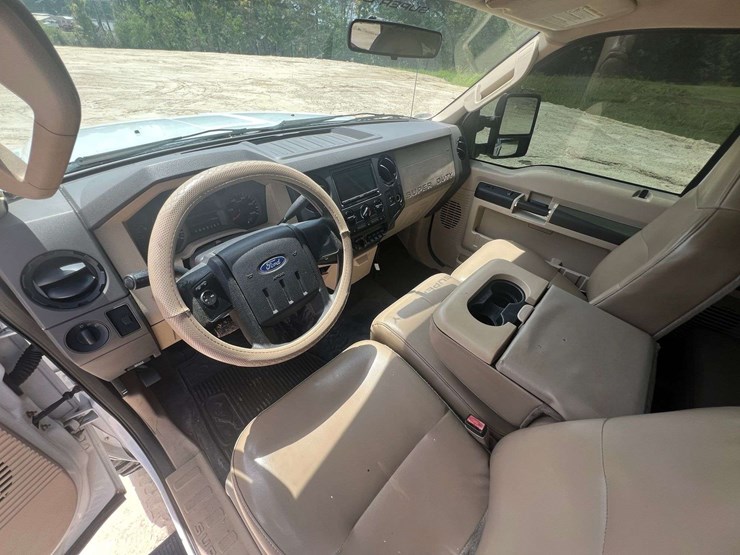 2008-ford-f250-image-11