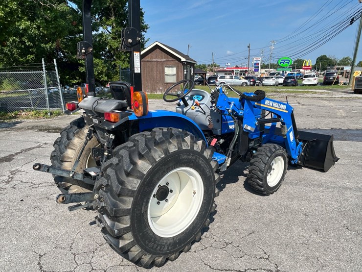 2020-new-holland-workmaster-25-image-8