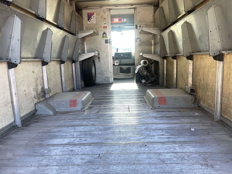 2013-utility-van-image-13