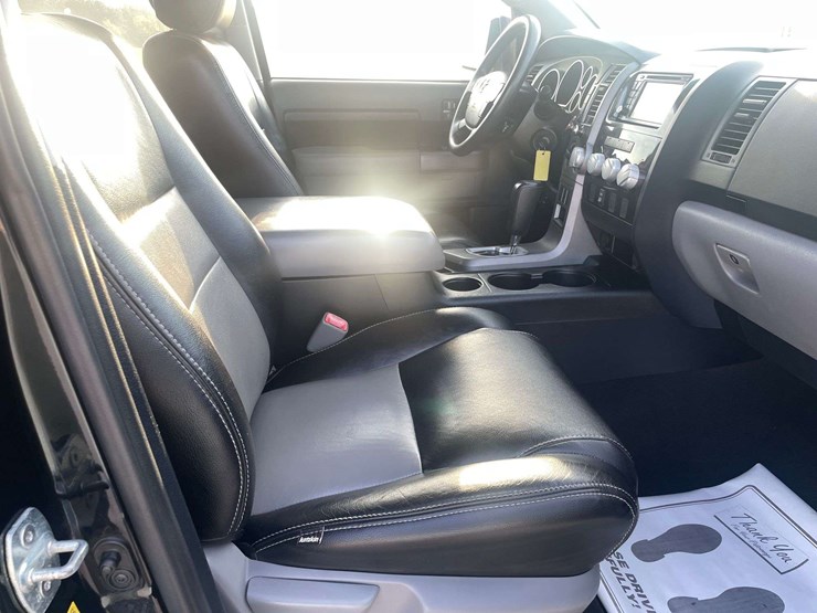 2012-toyota-tundra-image-18