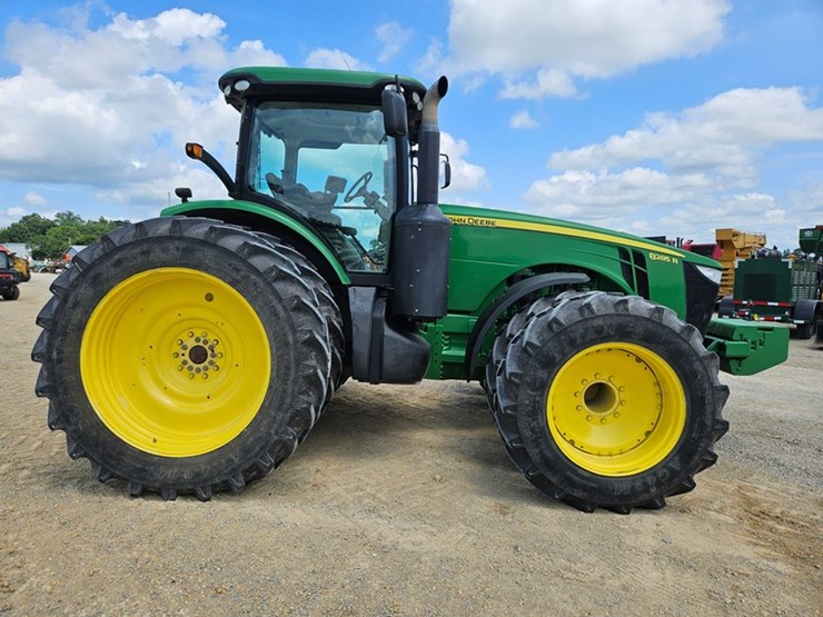 john-deere-8285r-image-6