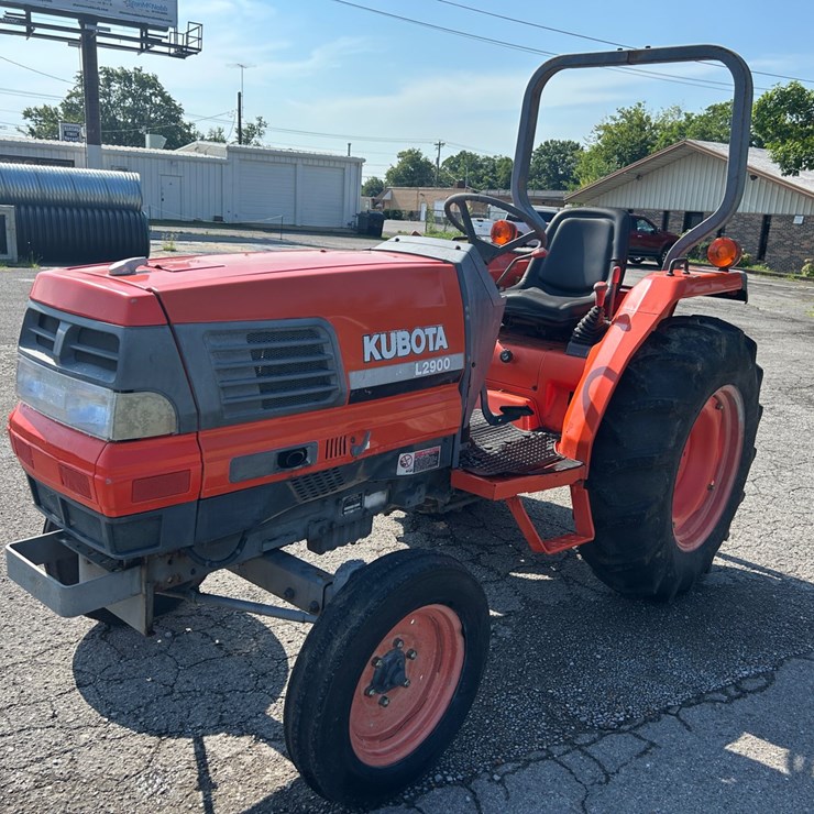 1995 KUBOTA L2900