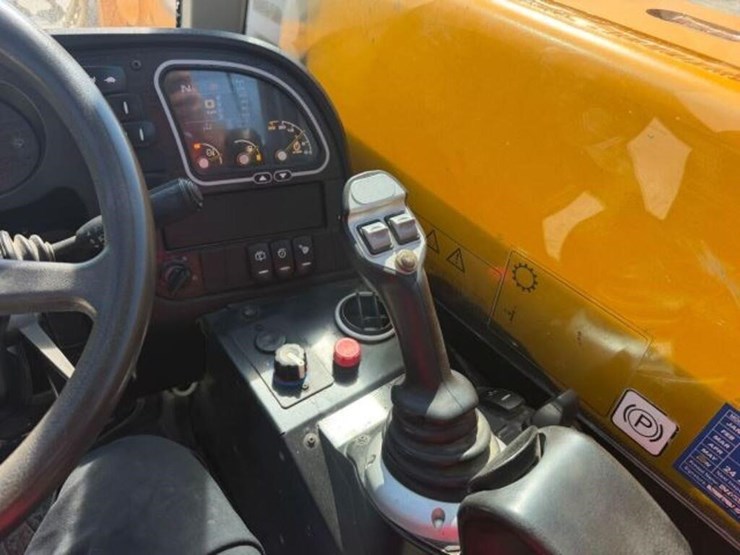 2018-jcb-505-20-image-13