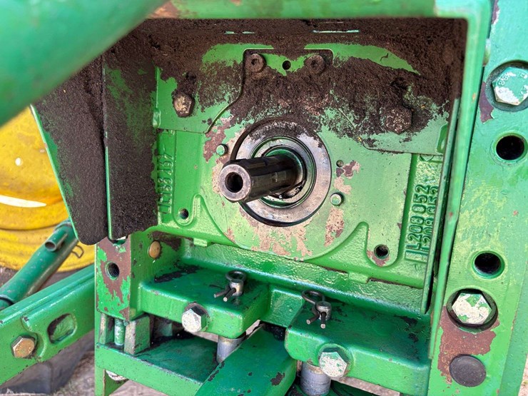 john-deere-6330-image-29