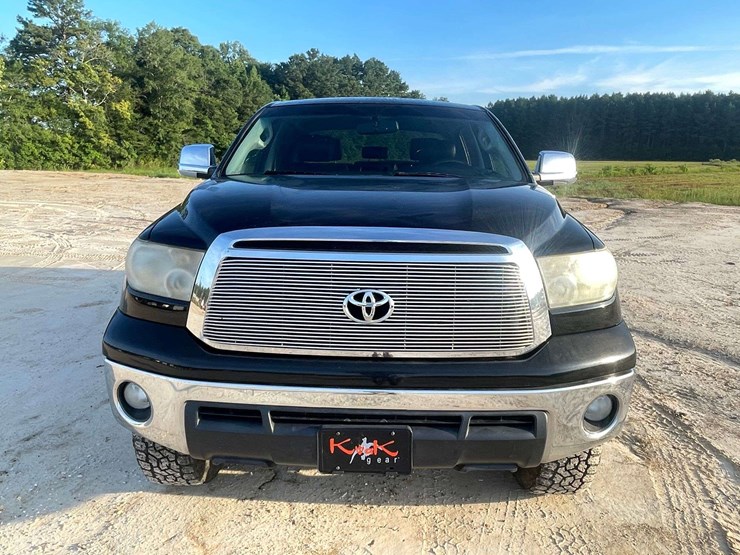 2012-toyota-tundra-image-5