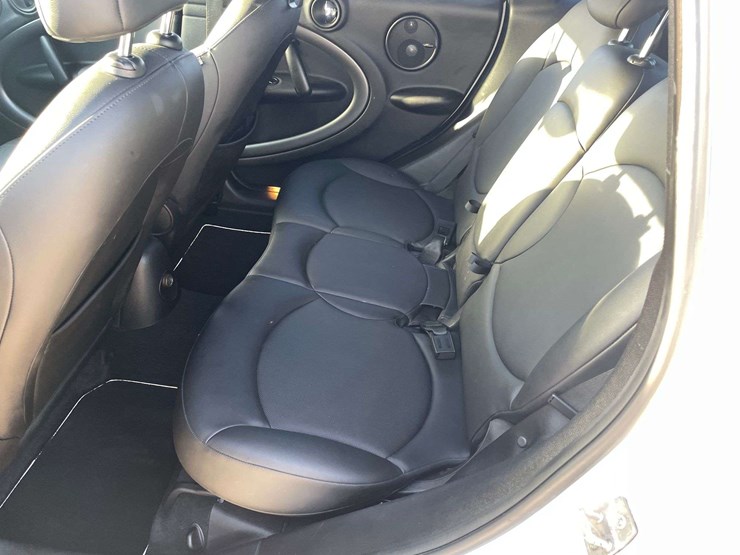 2012-mini-cooper-4-door-sedan-(101,038-miles)-image-14