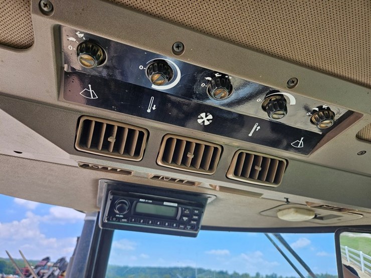 john-deere-4250-image-32