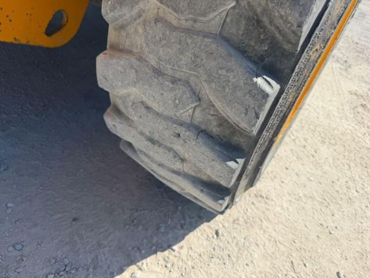2018-jcb-505-20-image-37