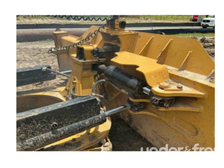 2018-caterpillar-d6n-lgp-image-12