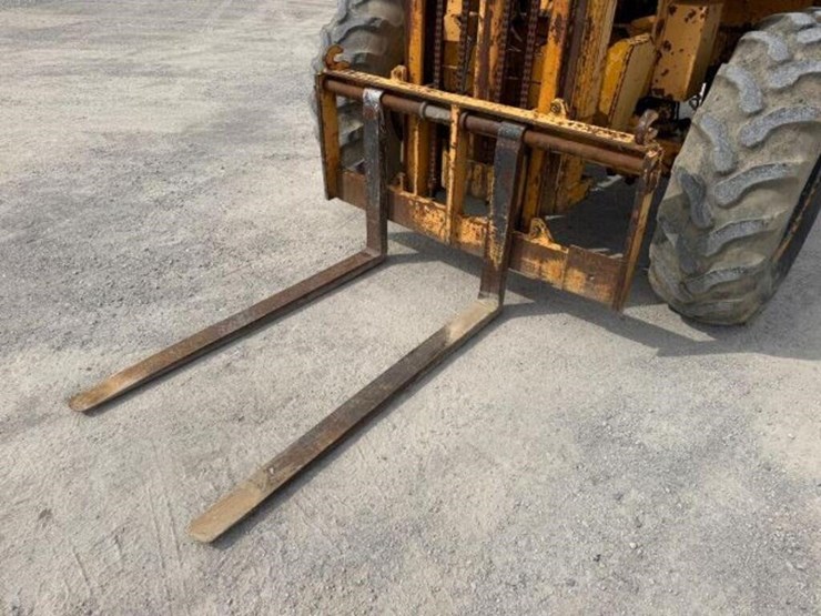 lift-king-4x4-rough-terrain-forklift-image-32