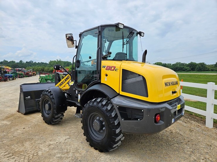 new-holland-w80c-image-3