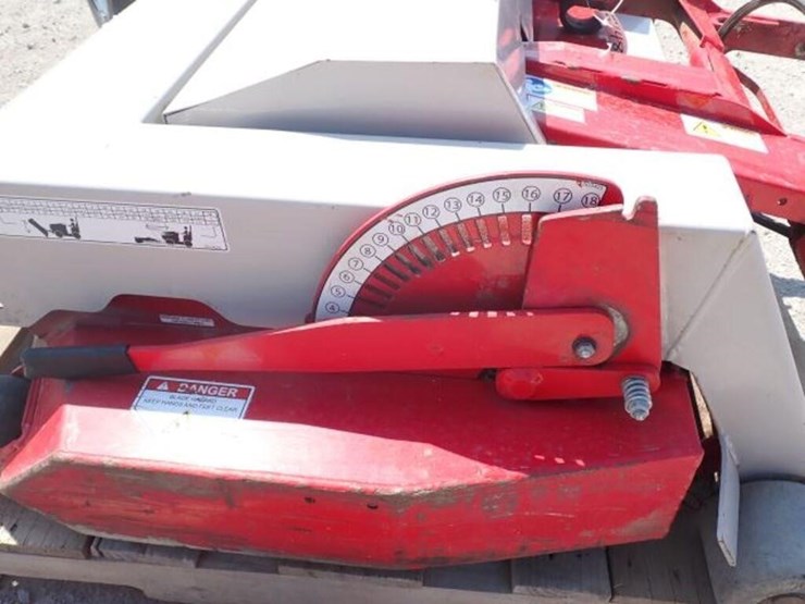 ventrac-60-in.-tractor-mower-deck-image-5