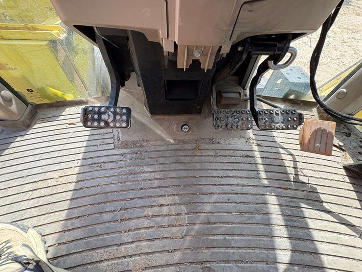 john-deere-6330-image-19