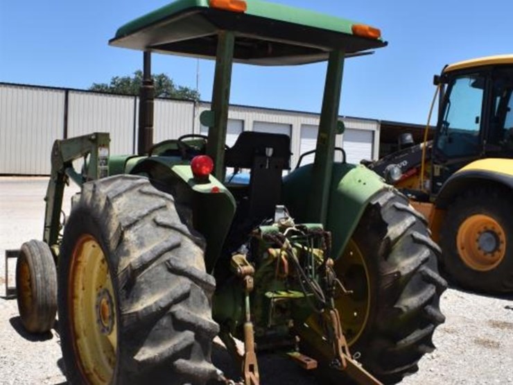 jd-1650-tractor-w/-jd-loader-(serial-#-ch1650a001871)-(showing-appx-2,518-h-image-11