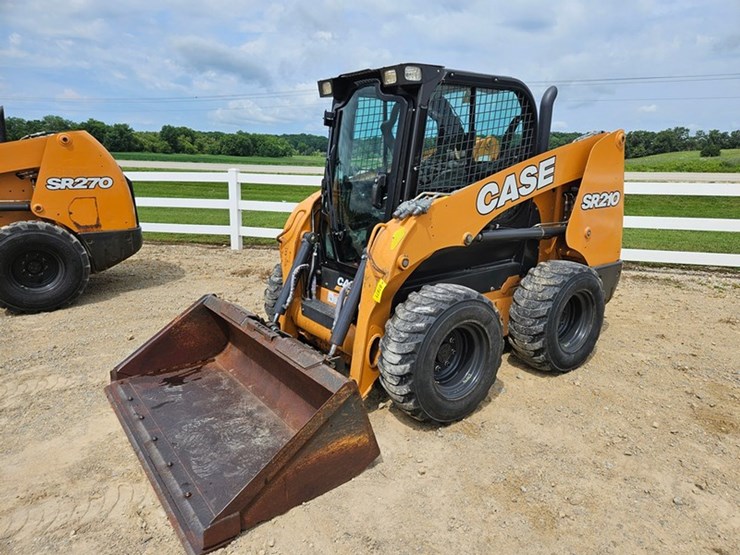 2019-case-sr210-image-1