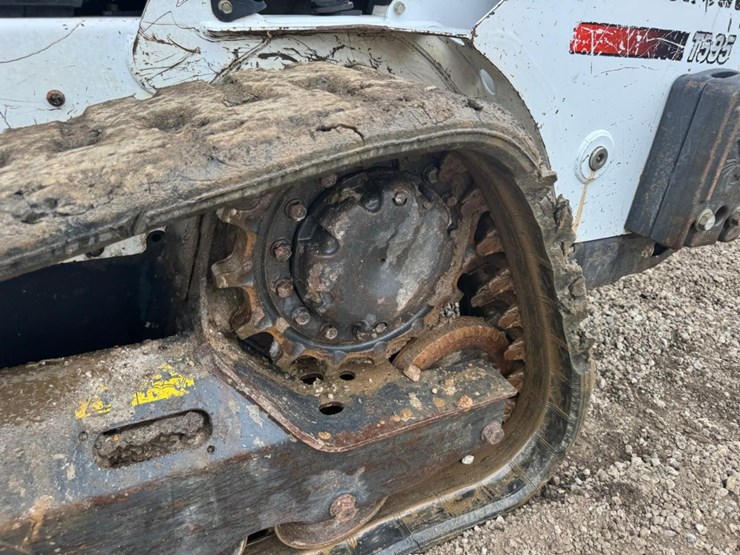 2016-bobcat-t595-image-15