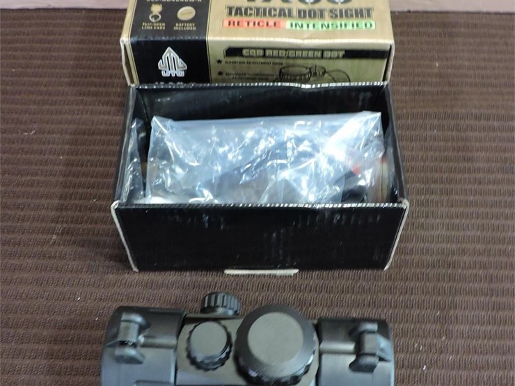 utg,-1x30-tactical-dot-sight,-rail-mount-image-1
