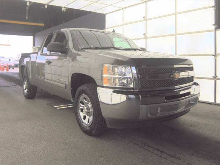 2013-chevrolet-silverado-1500-lt-image-1