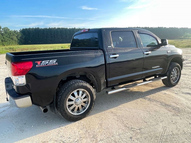 2012-toyota-tundra-image-3