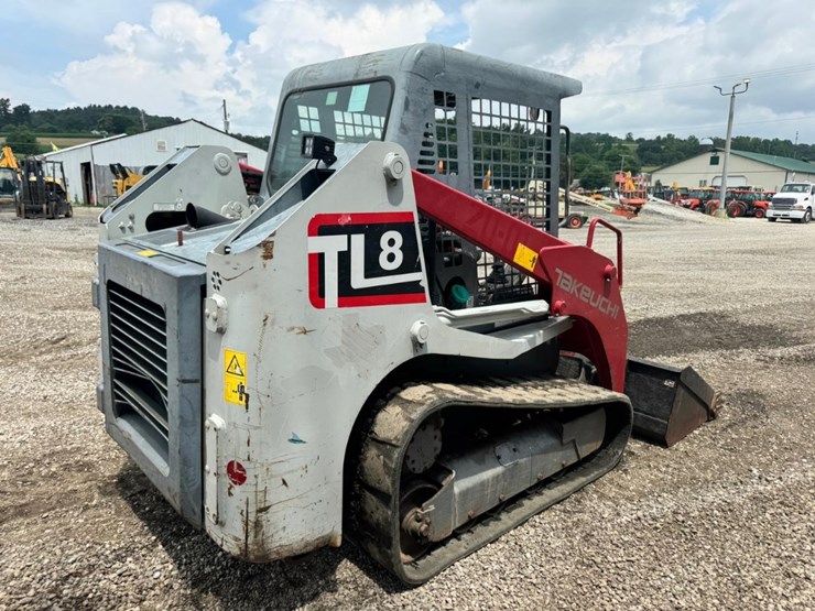 2019-takeuchi-tl8-image-6