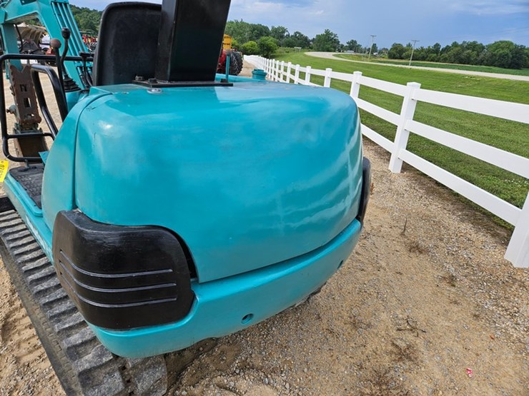 komatsu-pc20-image-25