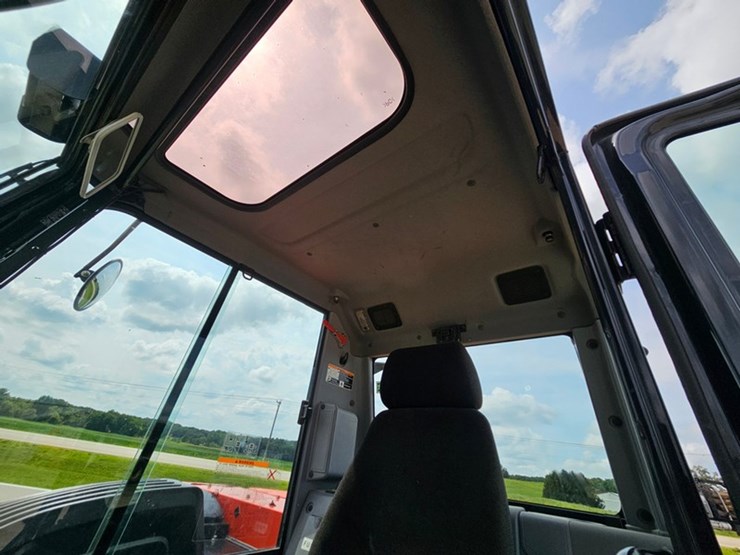 2022-kubota-kx080-4-image-49