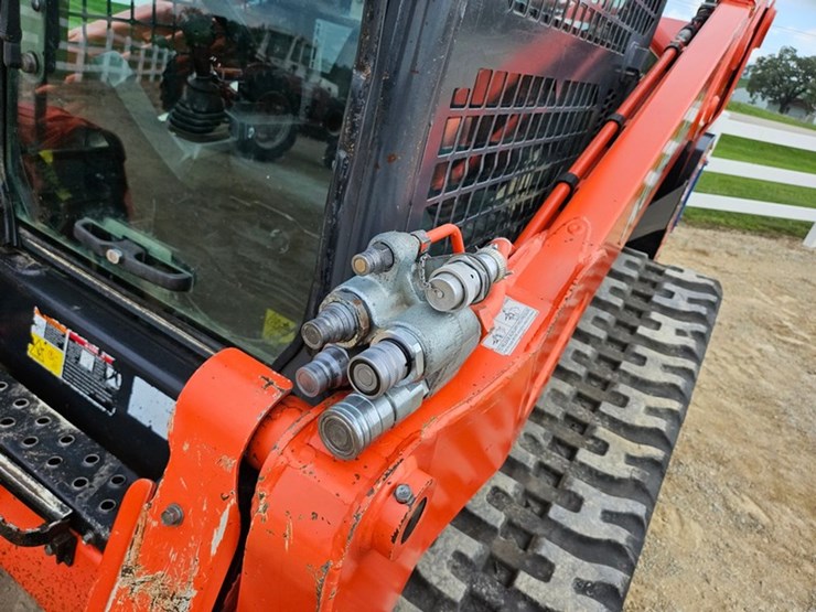 kubota-svl95-2s-image-11