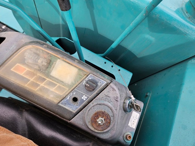 komatsu-pc20-image-37