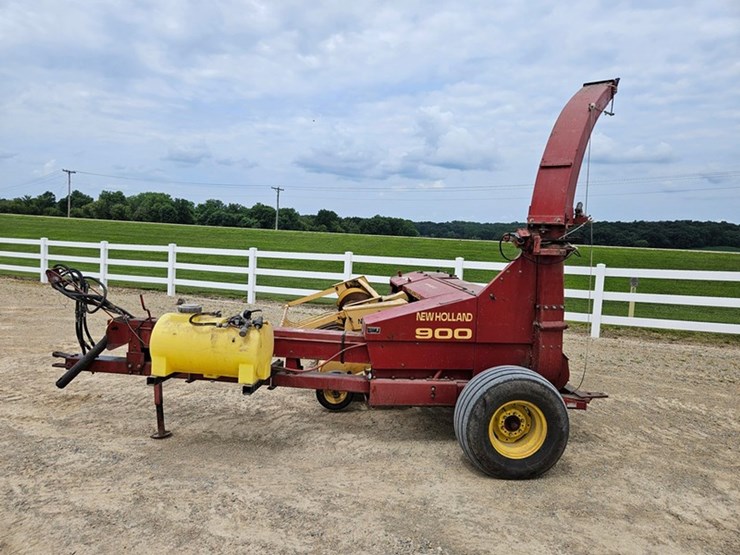 new-holland-900-image-2