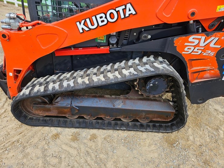 kubota-svl95-2s-image-16