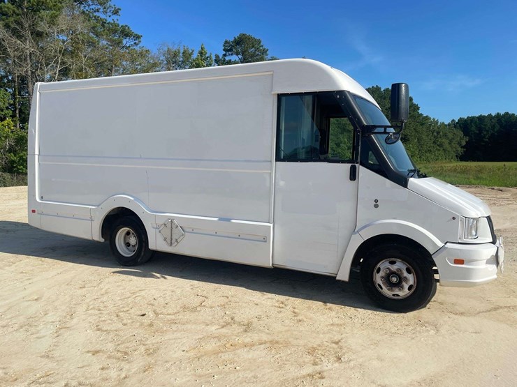 2013-utility-van-image-4