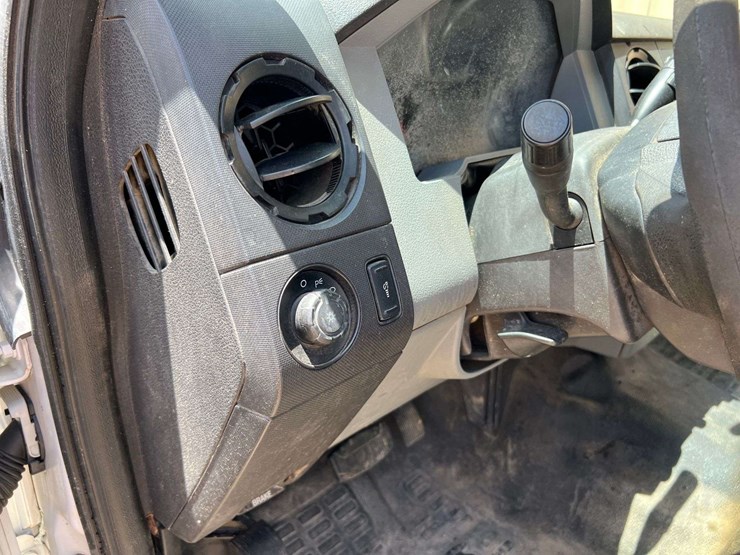 2012-ford-f250-image-26