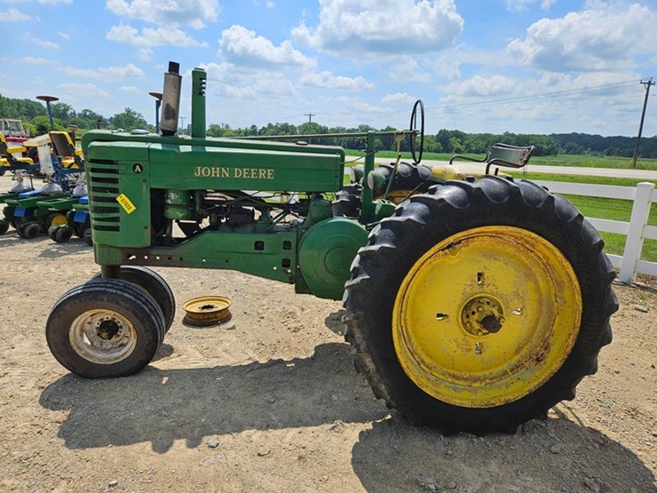 1950-john-deere-model-a-image-2