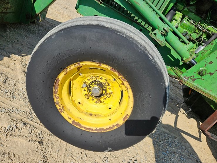 john-deere-1530-image-39
