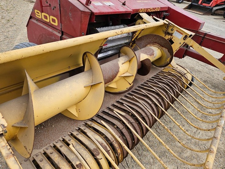new-holland-900-image-18