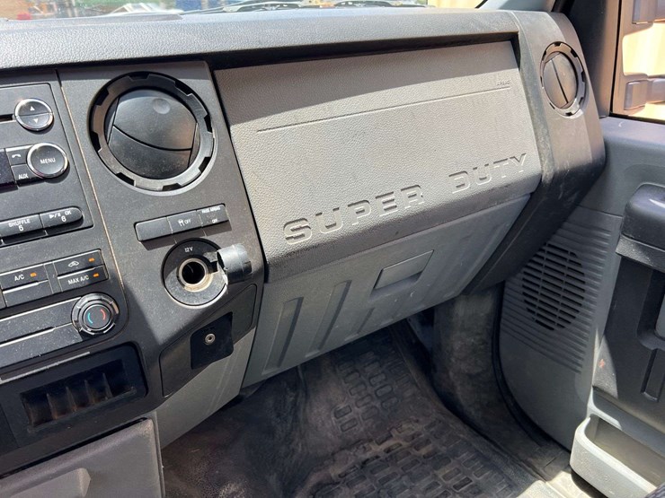 2012-ford-f250-image-30