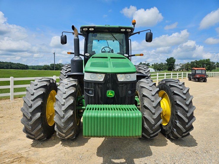 john-deere-8285r-image-8