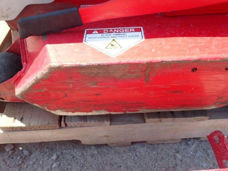 ventrac-60-in.-tractor-mower-deck-image-7